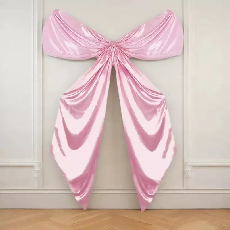 Luxuriöse Satin-Dekoration