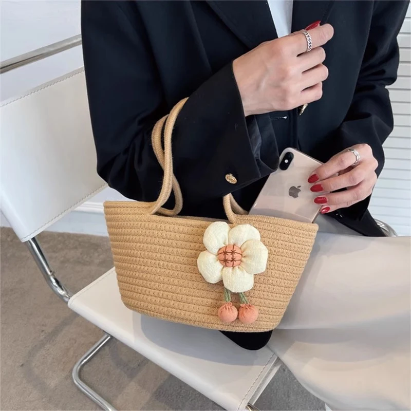 Dekorative Geflochtene Strohtasche Karnz
