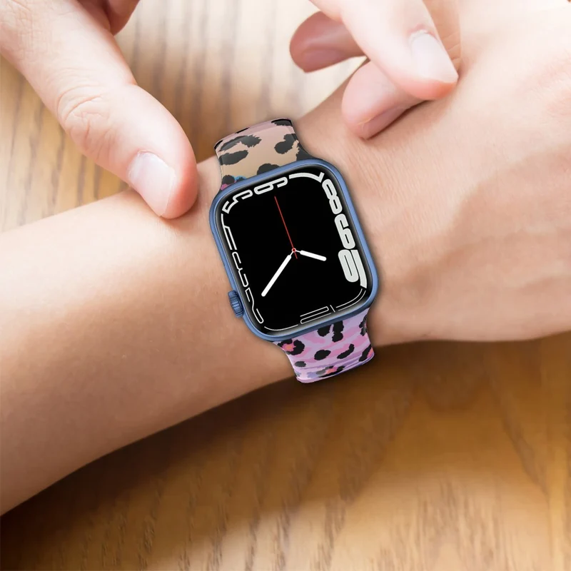 Mega cool Apple Watch Series 7 45mm Silikon / TPU armband