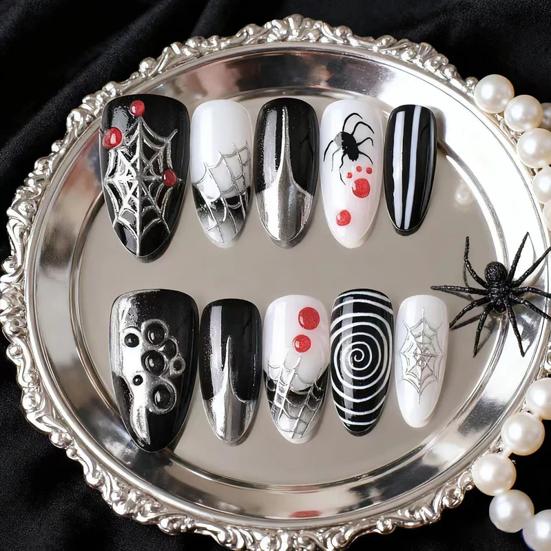 Gothic-Themen Press-On Nagelkunst