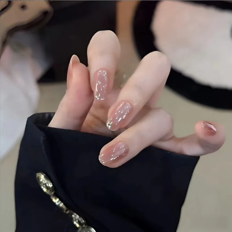Glänzende Gel-Nagelverlängerungen 1790864884