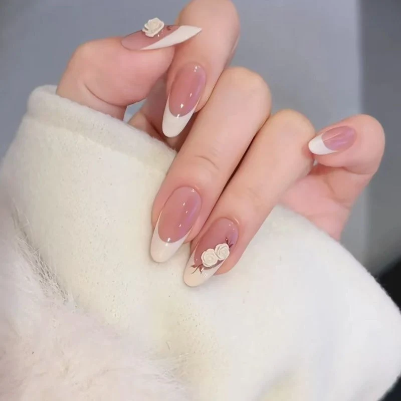 Elegante französische Tipp dekorative Nagelverlängerungen 1790864885