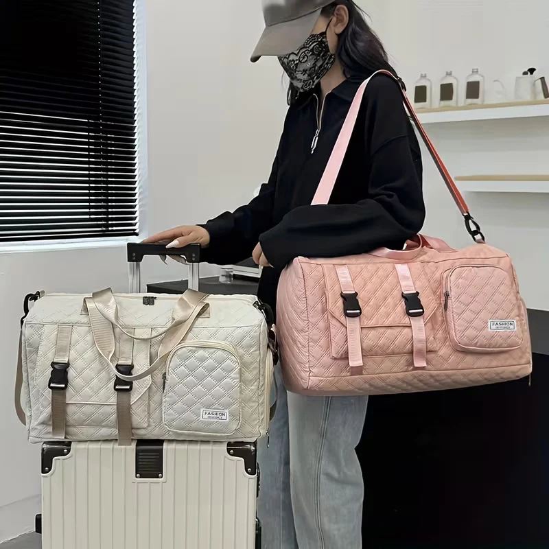 Vielseitige gesteppte Reisetasche Karnz