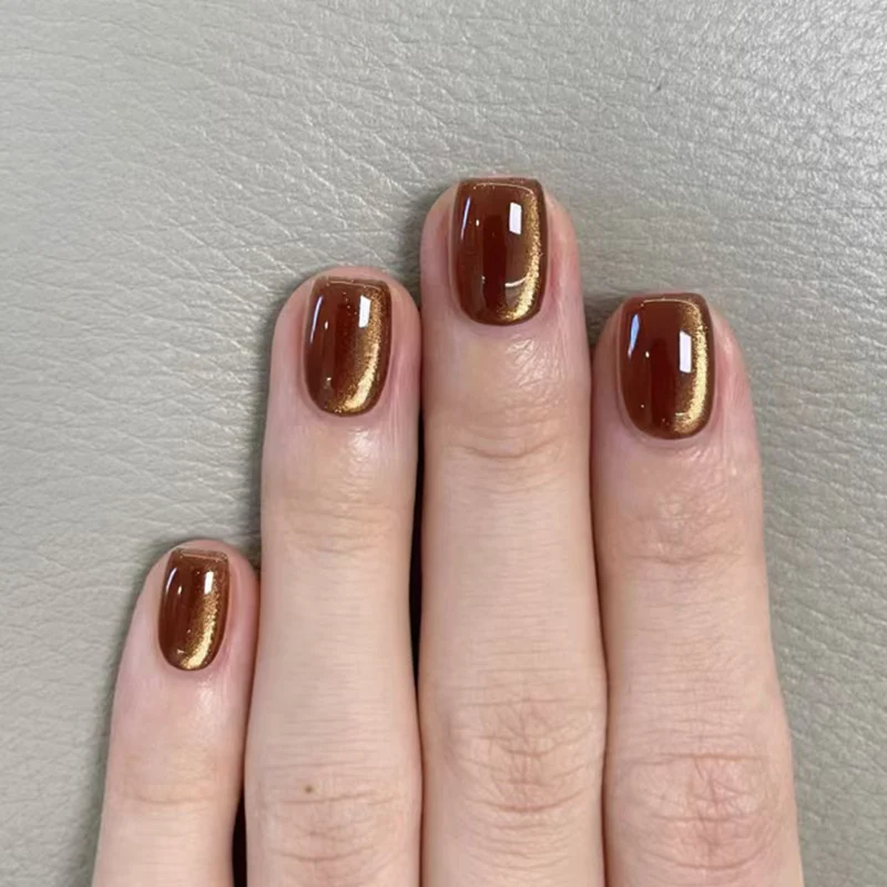 Stylische dekorative Nagelkunst