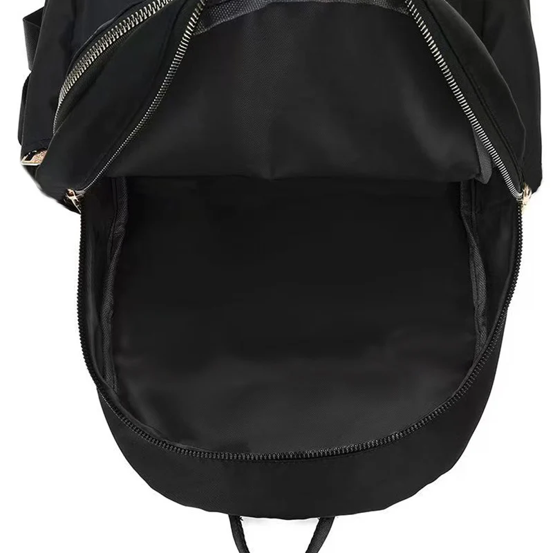 Stylischer Multi-Zip Rucksack Karnz