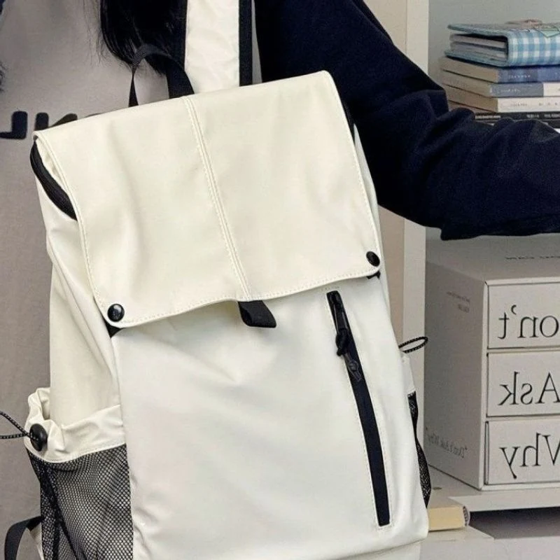 Vielseitiger wasserdichter Rucksack für den Außenbereich Karnz