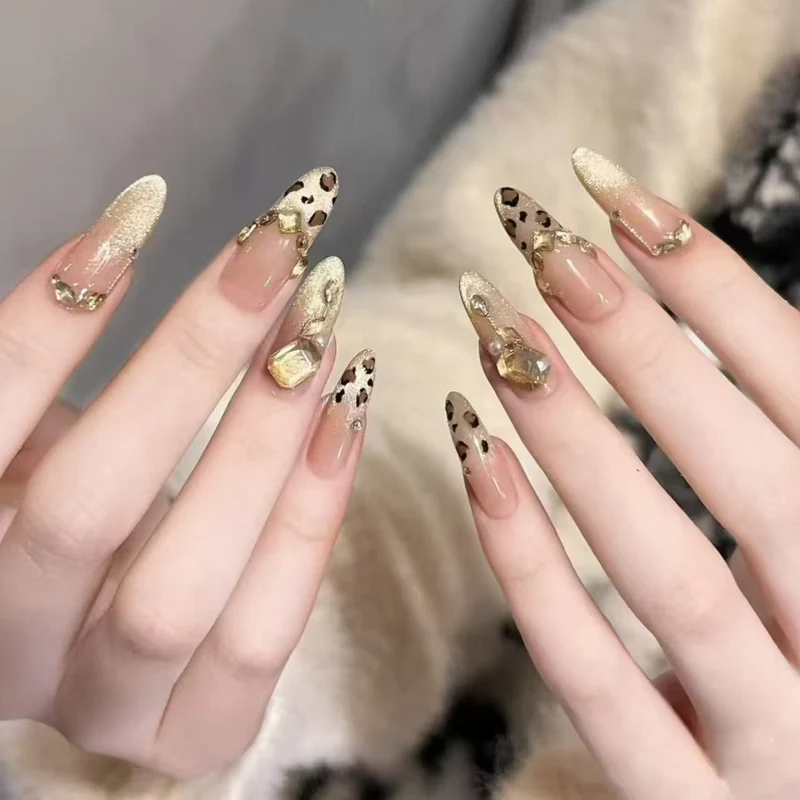 Premium Glänzende Quadratische Press-On Nagelverstärkungen