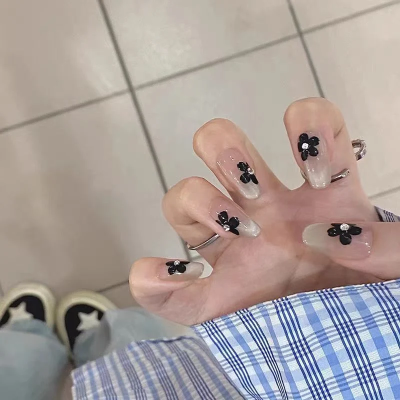 Premium Glänzende Gel Nagelverlängerungen