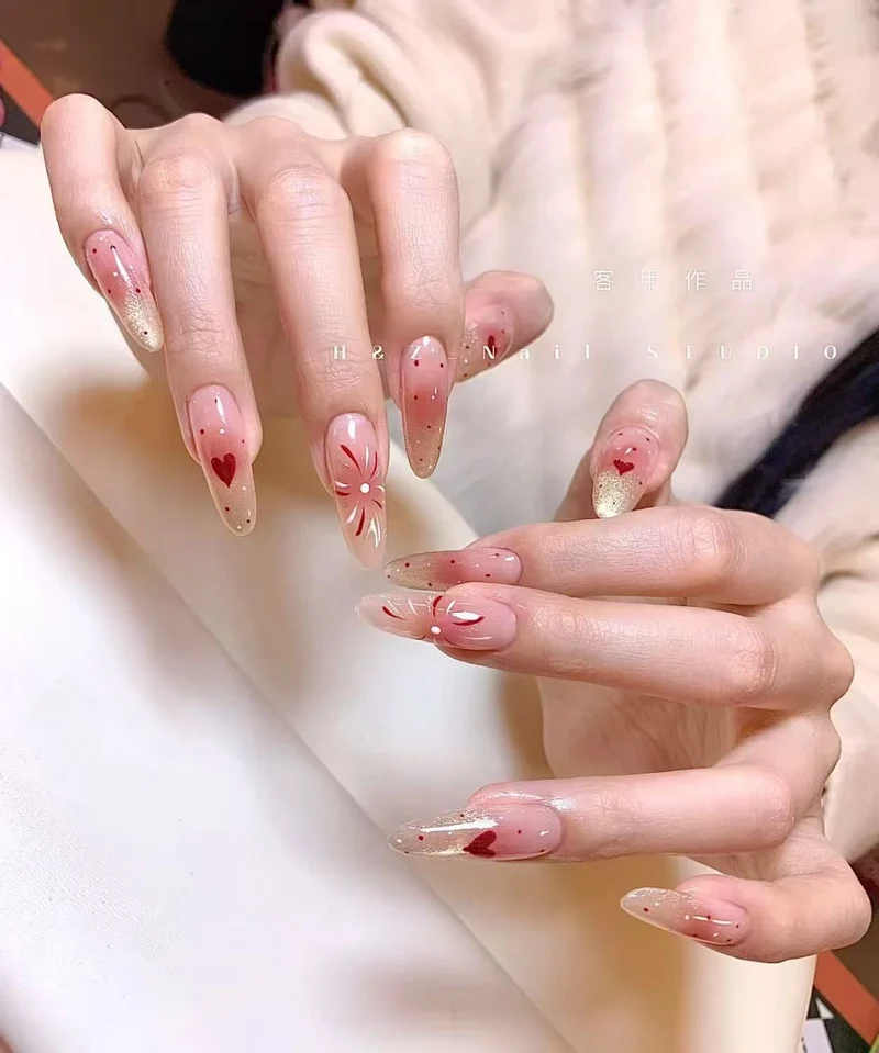 Premium Glänzende Gel Nagelverlängerungen