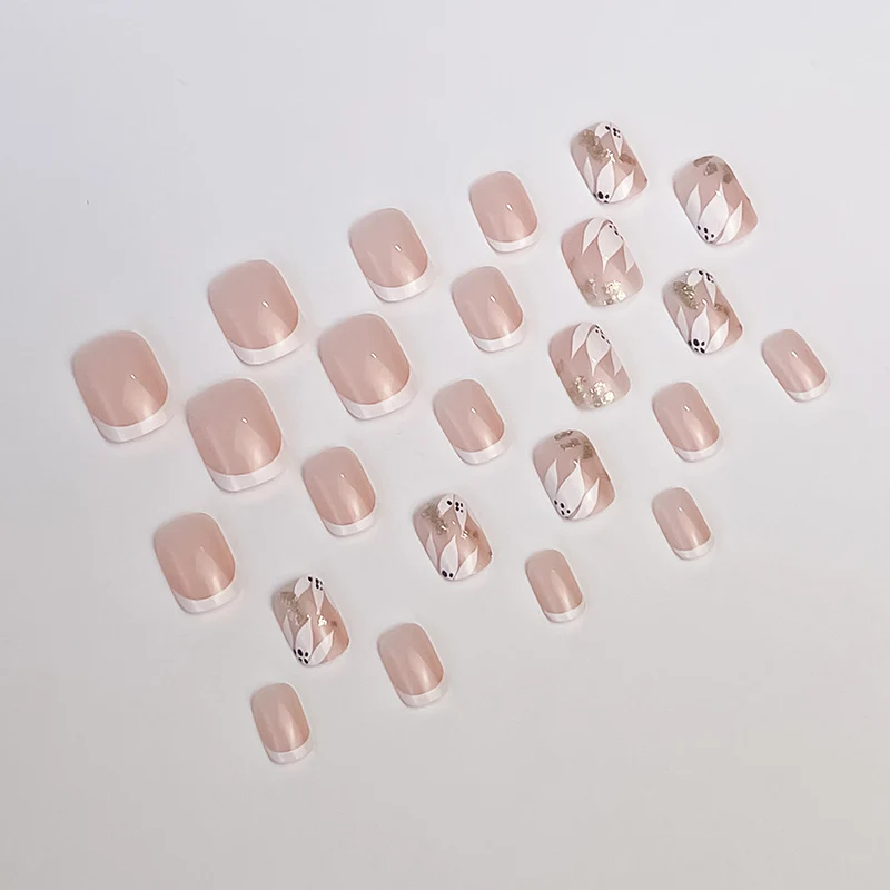 Elegante französische Tip dekorative Nagelkunst