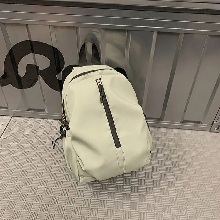 Moderner kompakter Reise-Rucksack Karnz
