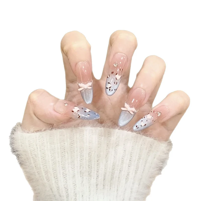 Dekorative künstlerische Nagelspitzen
