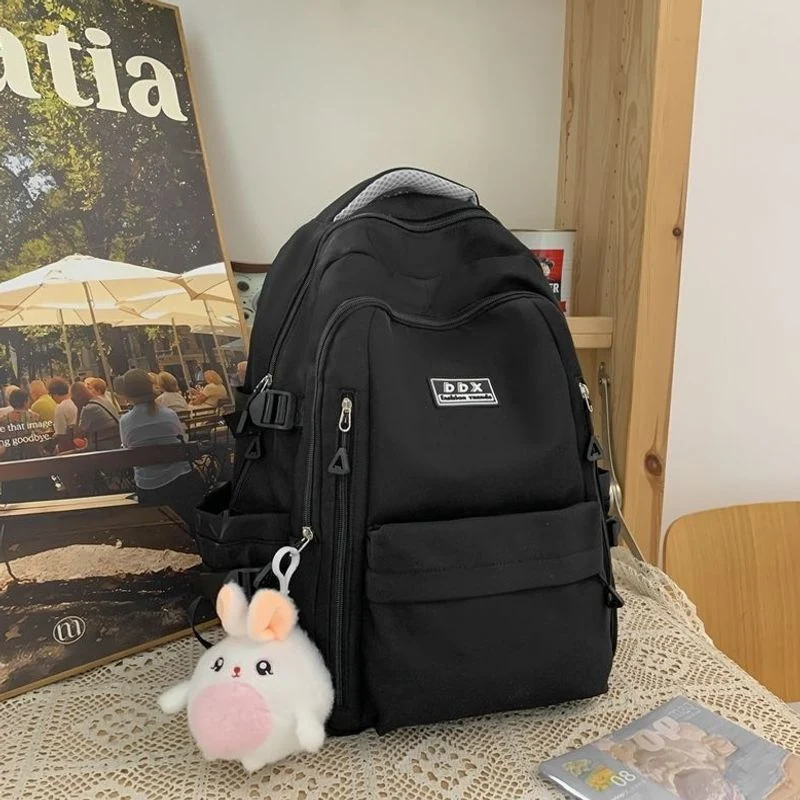Stylischer Multifunktionsrucksack Karnz