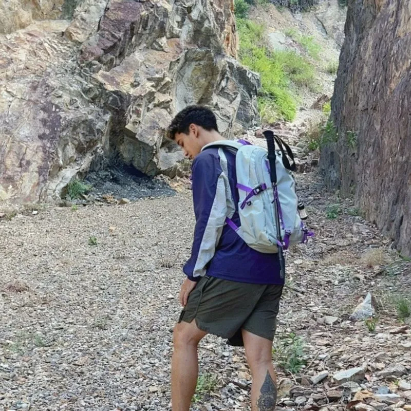 Vielseitiger Outdoor-Abenteuer-Rucksack Karnz