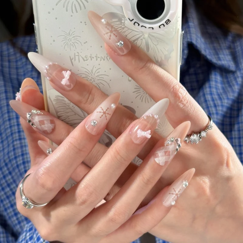 Dekorative Nagelkunst Verbesserungen