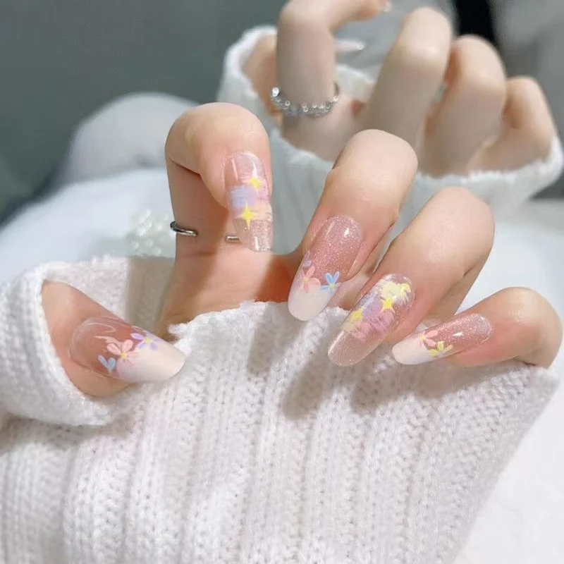 Dekorative Nagelkunst Verbesserungen