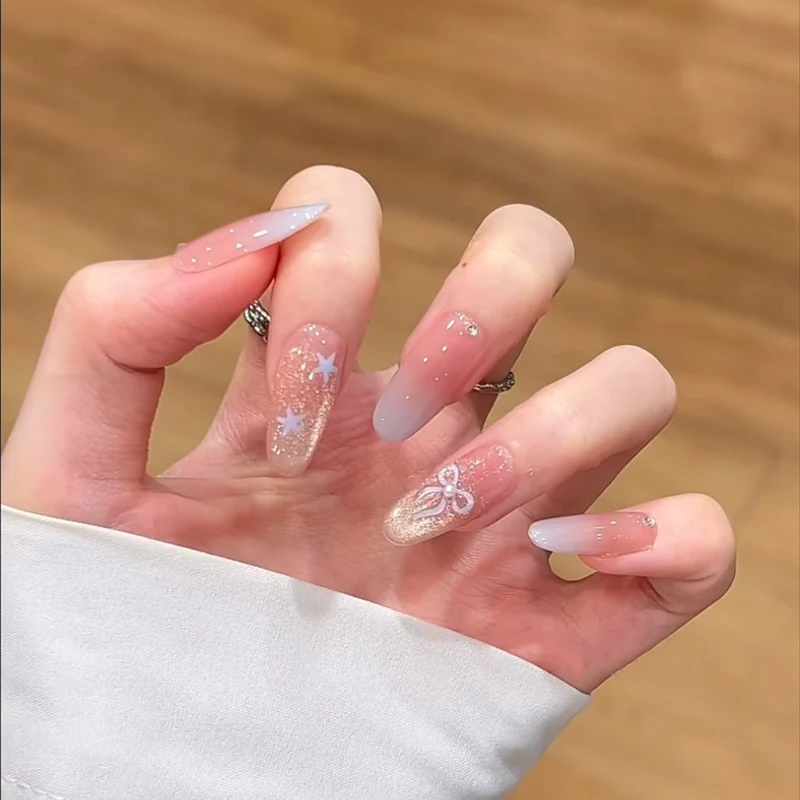 Elegante Florale Gel-Nagelverzögerungen