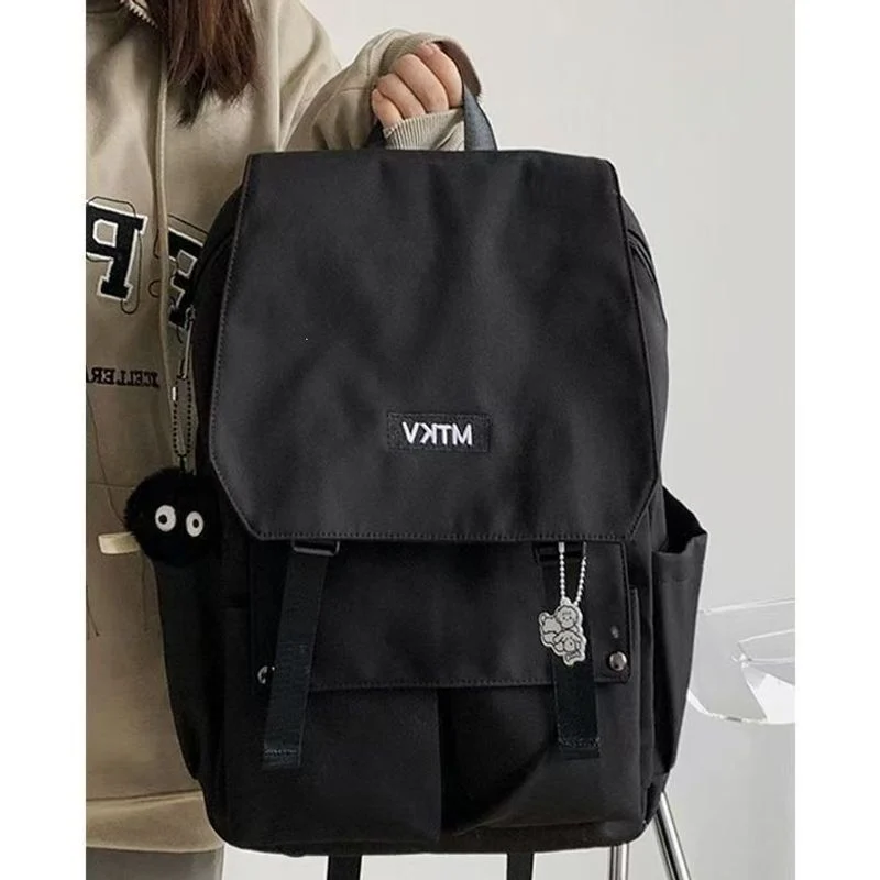 Stilvoller Mehrfach-Fächer-Rucksack Karnz