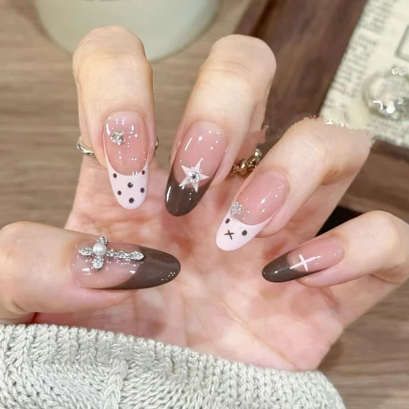 Elegante Ombre Stiletto Nagelverlängerungen