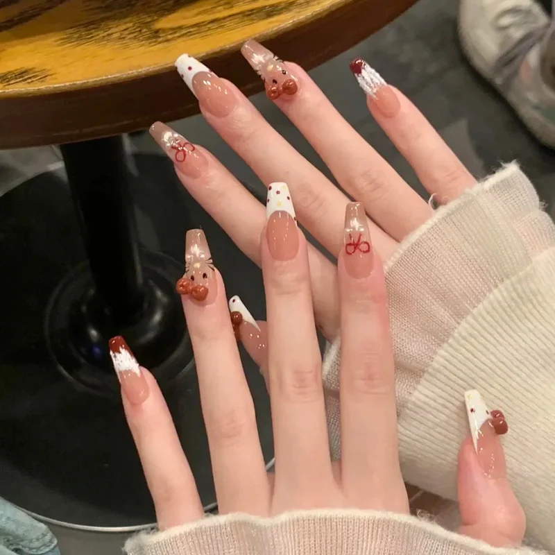 Elegante Ombre Stiletto Nagelverlängerungen