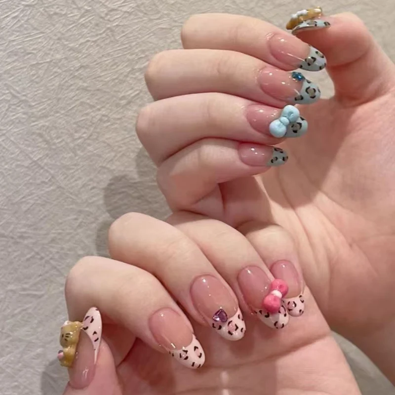 Dekorativer Luxus Press-On Nagelkunst Set