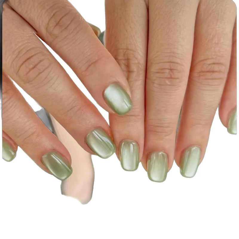 Glänzende natürliche Nagelveränderungen
