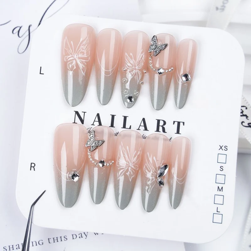 Schmetterling-inspirierte Stiletto Press-On Nägel