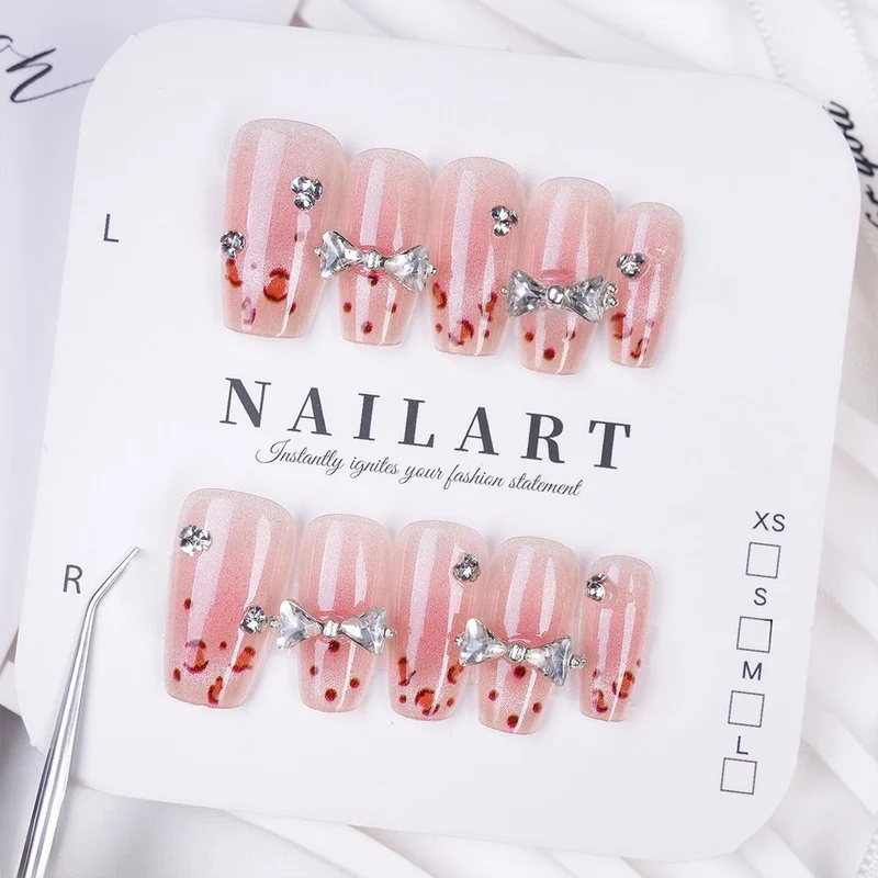 Schmetterling-inspirierte Stiletto Press-On Nägel