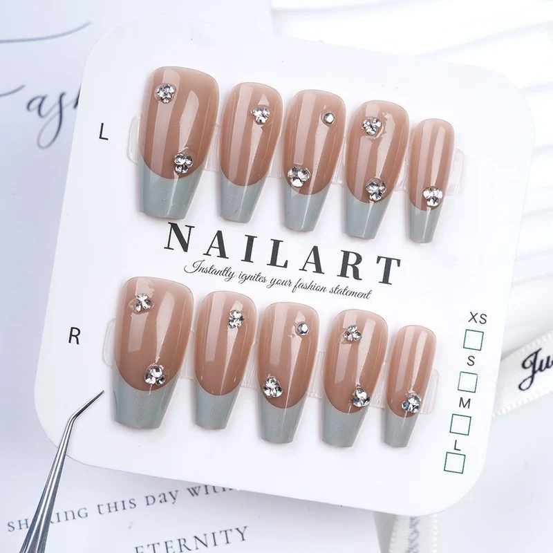 Schmetterling-inspirierte Stiletto Press-On Nägel
