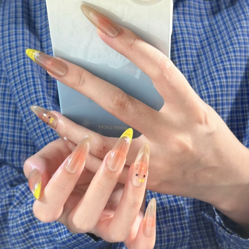 Elegante lange Stiletto-Nagelverstärkungen