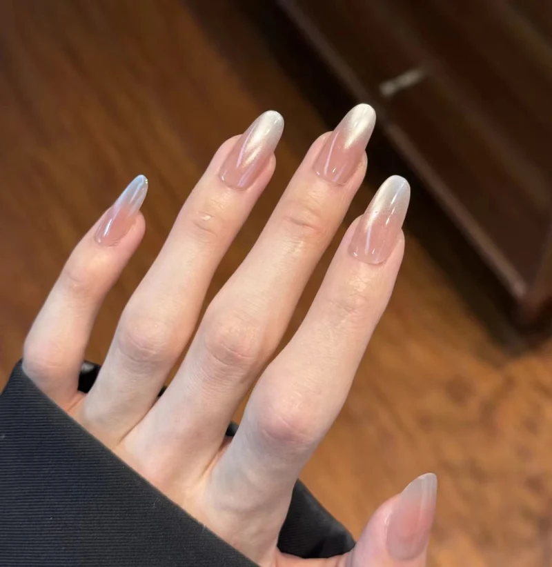 Ombre Gel-Nagelkunst-Verstärkungen 1790638638
