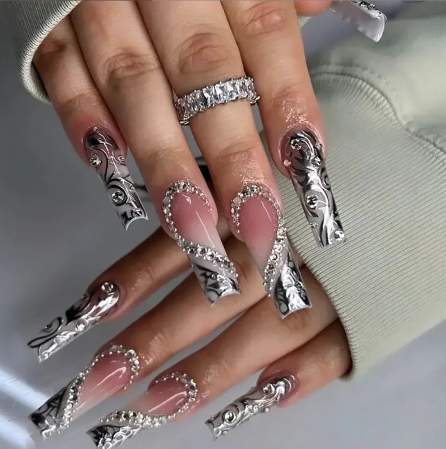 Dekorative Gel-Nagelkunst
