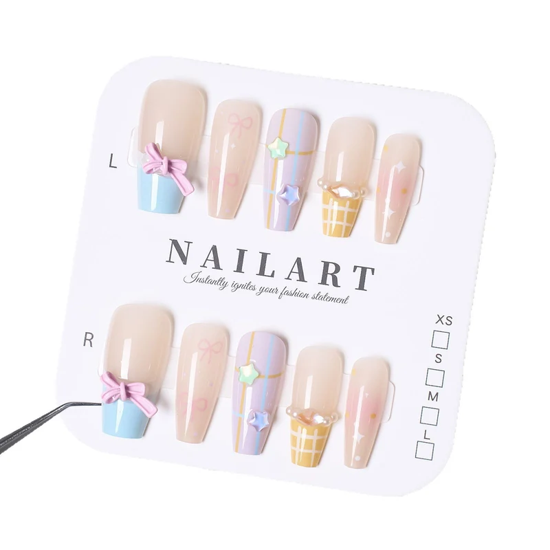 Dekoratives thematisches Press-on-Nagelset