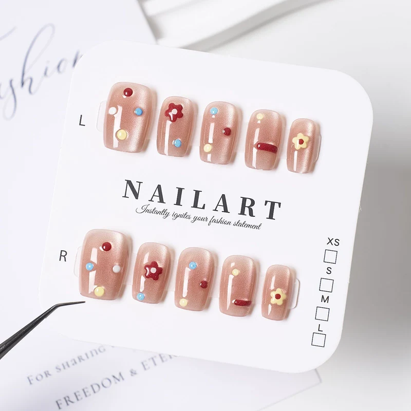 Dekorativer Stiletto Press-On Nagelset