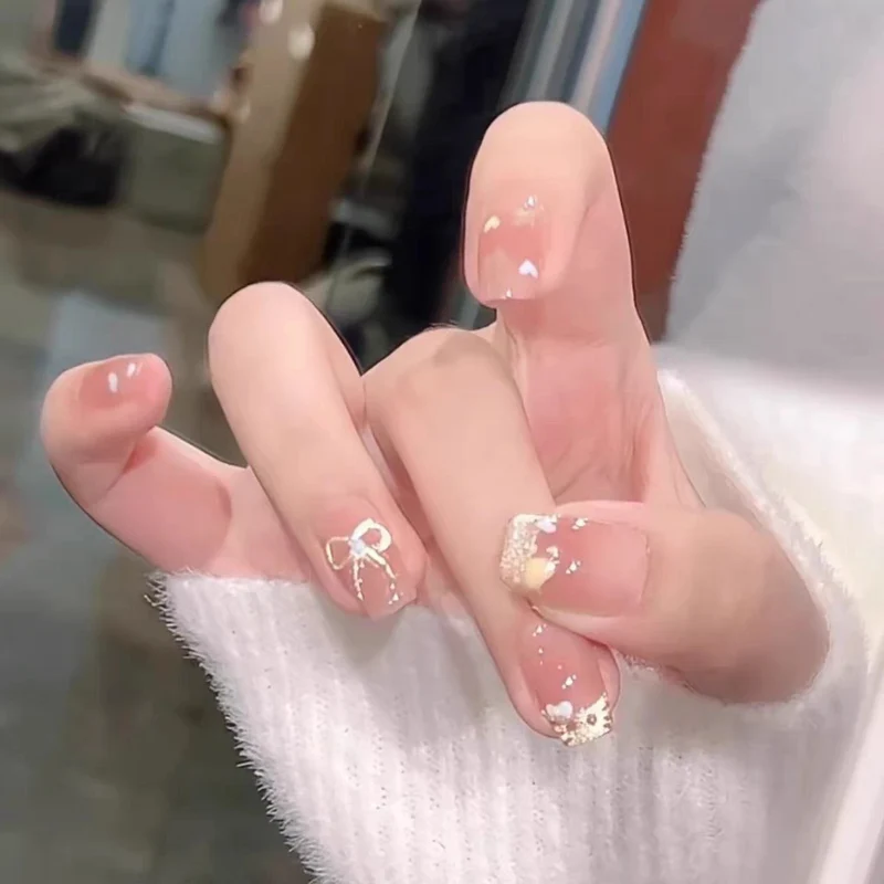 Künstlerische Stiletto-Nagelverbesserungen