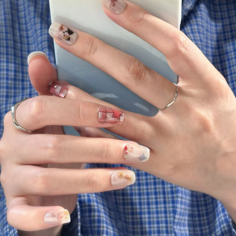 Elegante Glänzende Gel-Nagelverlängerungen