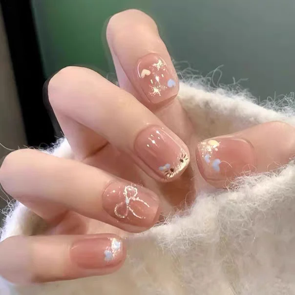 Elegante Glänzende Gel-Nagelverlängerungen