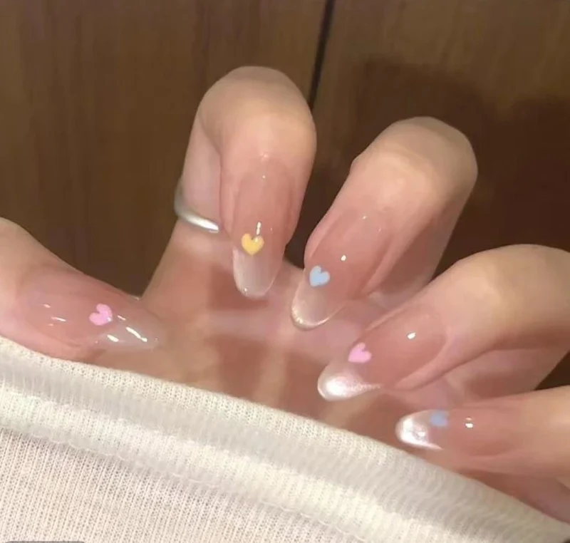 Dekorative Blumennagelkunst Tipps