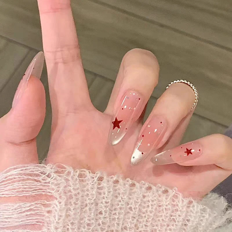 Dekorative Blumennagelkunst Tipps