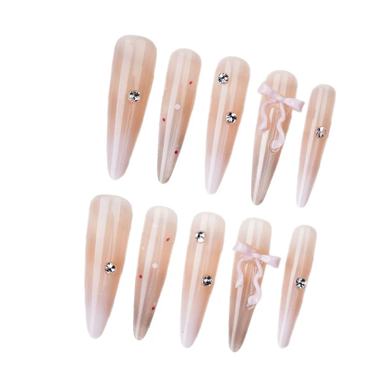 Dekorative Blumennagelkunst Tipps