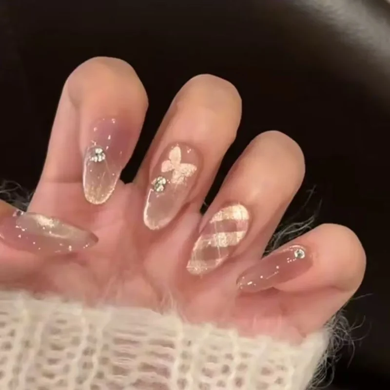 Dekoratives florales Nagelkunst-Set
