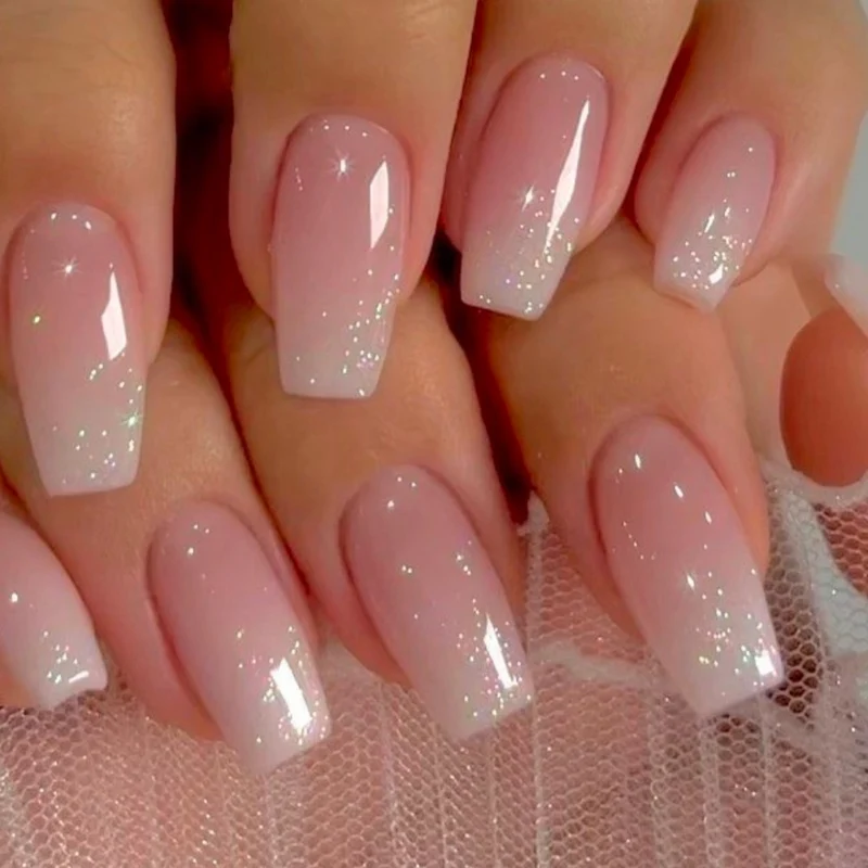 Glitzer Ombre Nagelverlängerungen