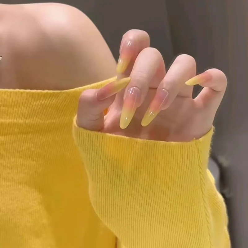 Künstlerische Nagelzubehör