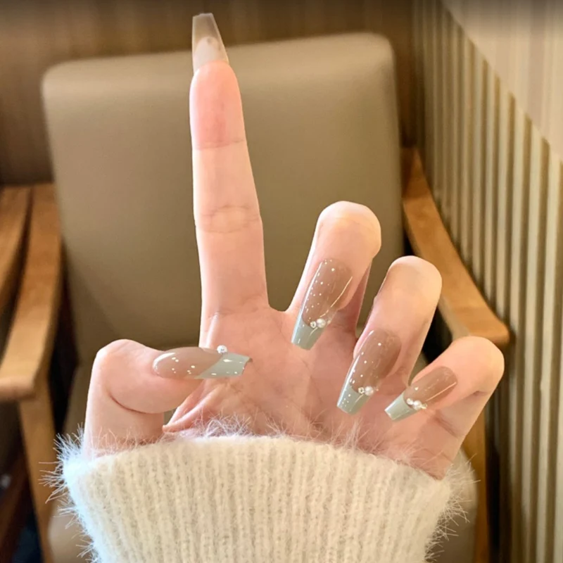 Künstlerische Blumendruck-Nägel