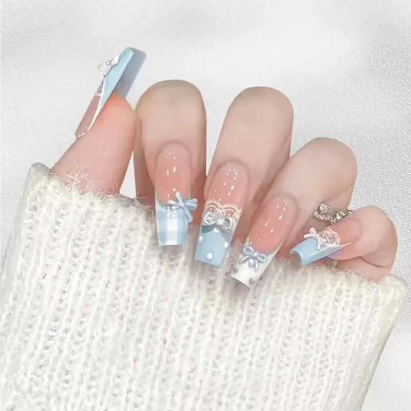 Künstlerisches Floral Press-On Nagel Set