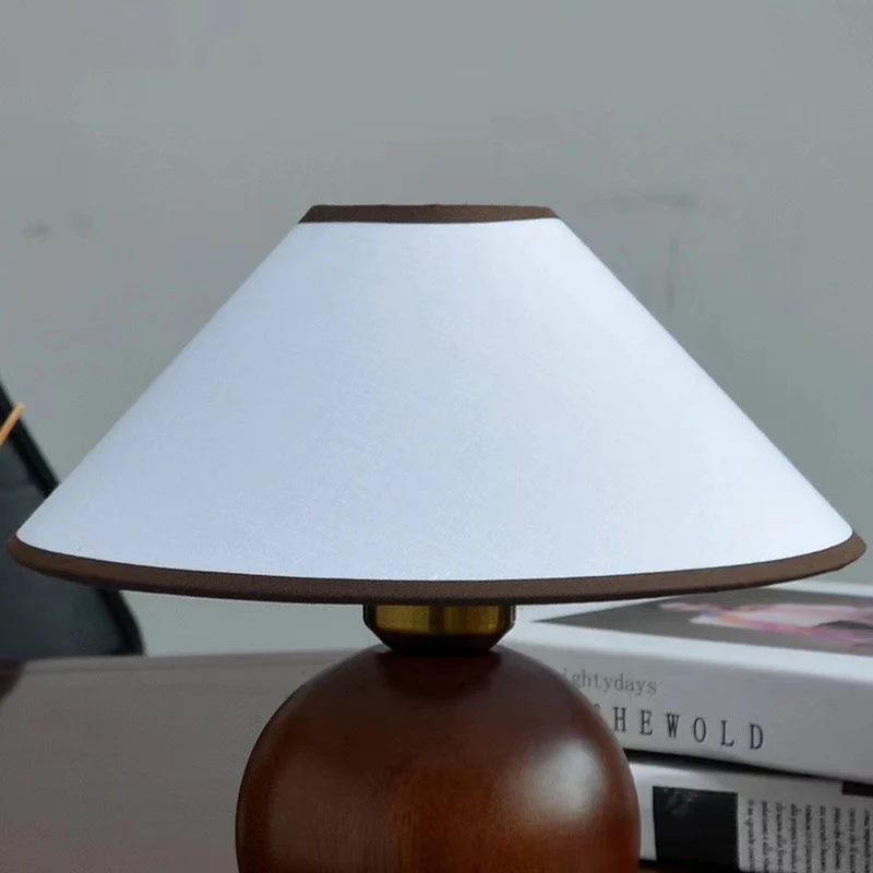 Dekorative Tischlampe