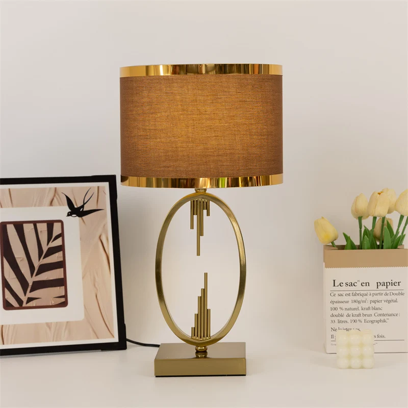 Moderne Tischlampe