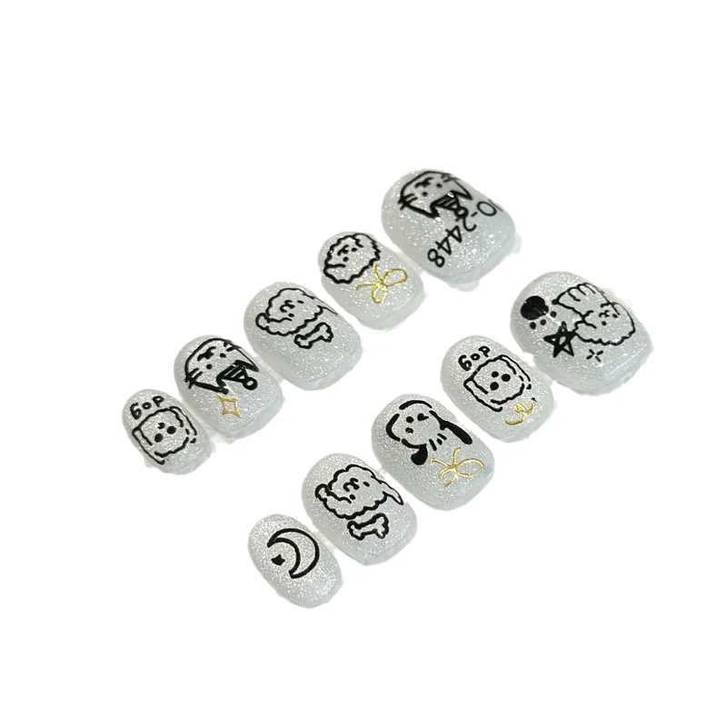 Verspieltes, tierisches Nagelkunst-Set zum Aufkleben