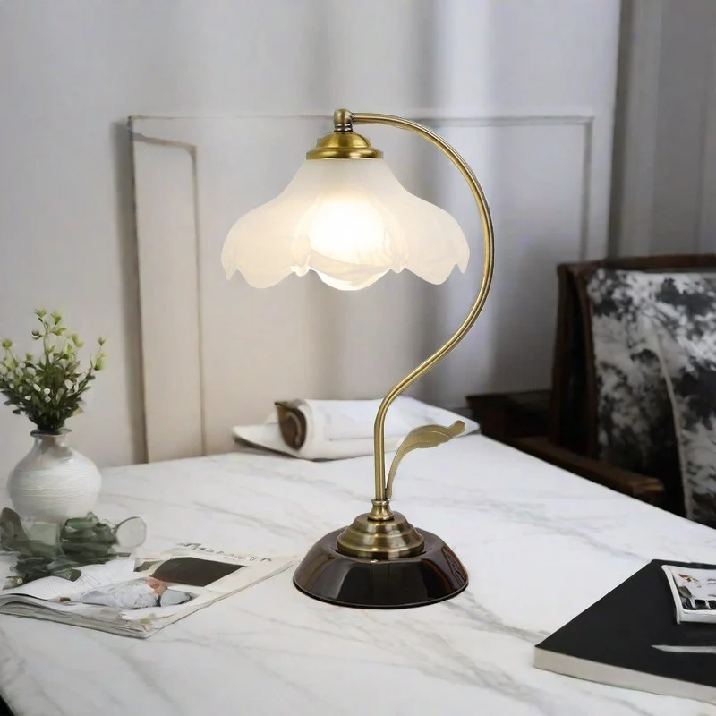 Dekorative Tischlampe