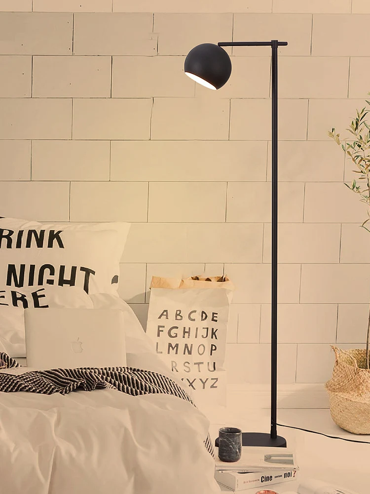 Moderne verstellbare Lese-Stehlampe